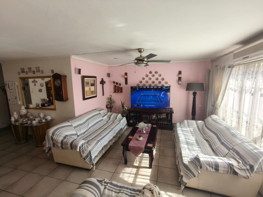 3 Bedroom Property for Sale in Rustenburg Central North West